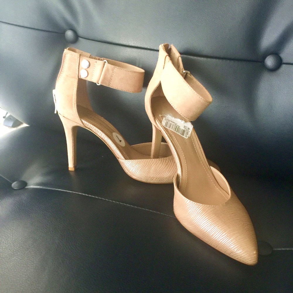 BCBG Generation ankle strap shoes